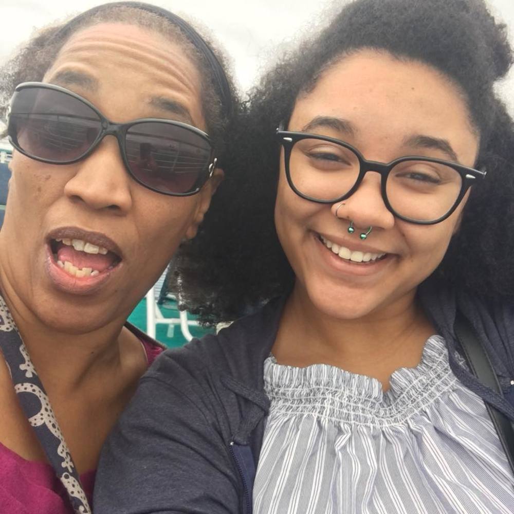 Meet your Posher, Whitney